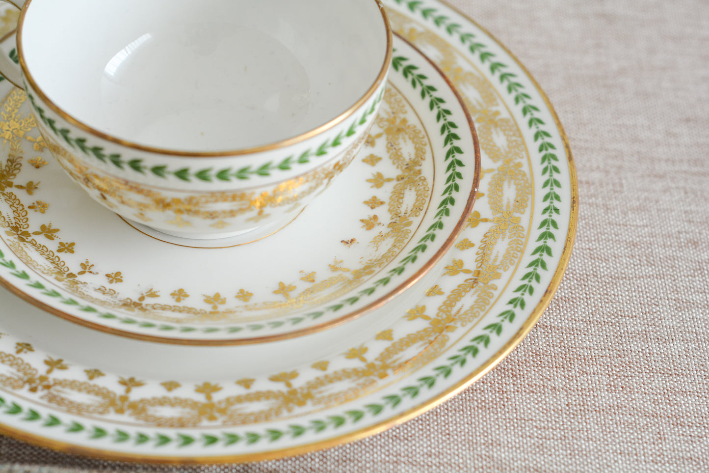 【特別価格】ジャン・プーヤ リモージュのティートリオ1セット