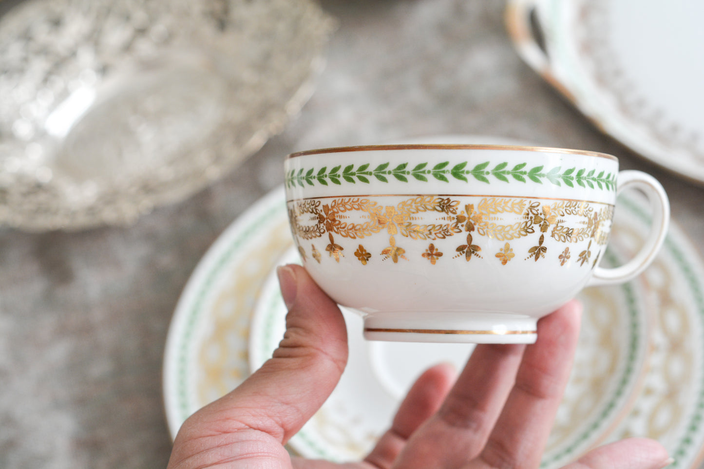 【特別価格】ジャン・プーヤ リモージュのティートリオ1セット