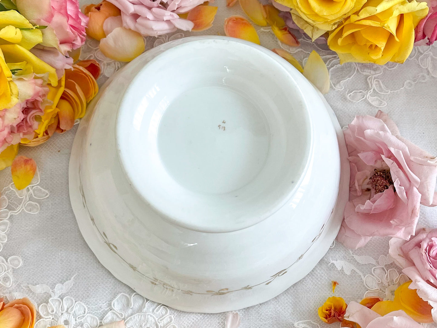 コールポート アデレードシェイプB&Bプレート。ロココリバイバルの美しいプレート。Rose Antiquesはコールポートをはじめ英国の美しいアンティーク磁器をご紹介します。