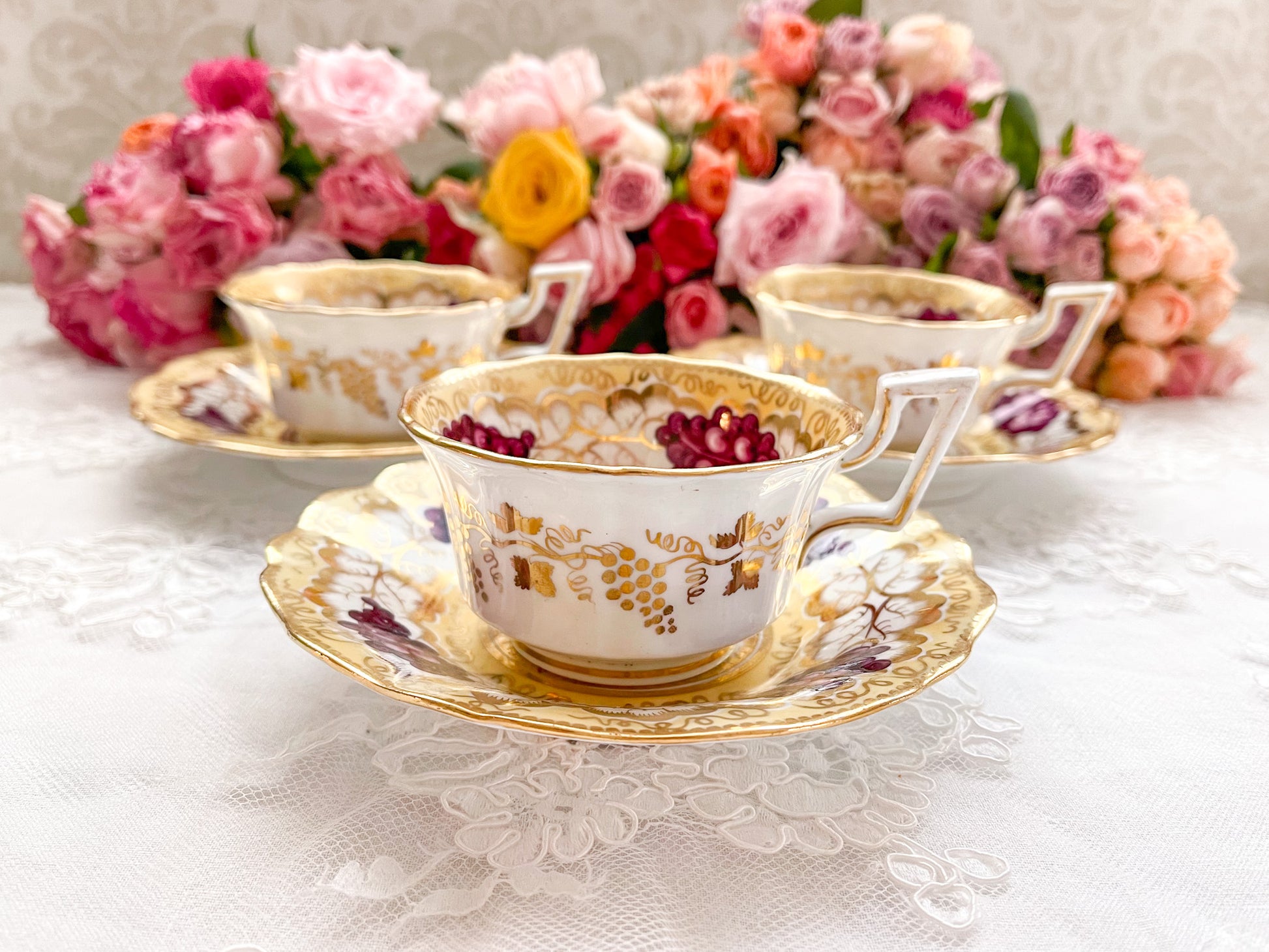 コールポート 英国アンティーク 葡萄柄カップ&ソーサー