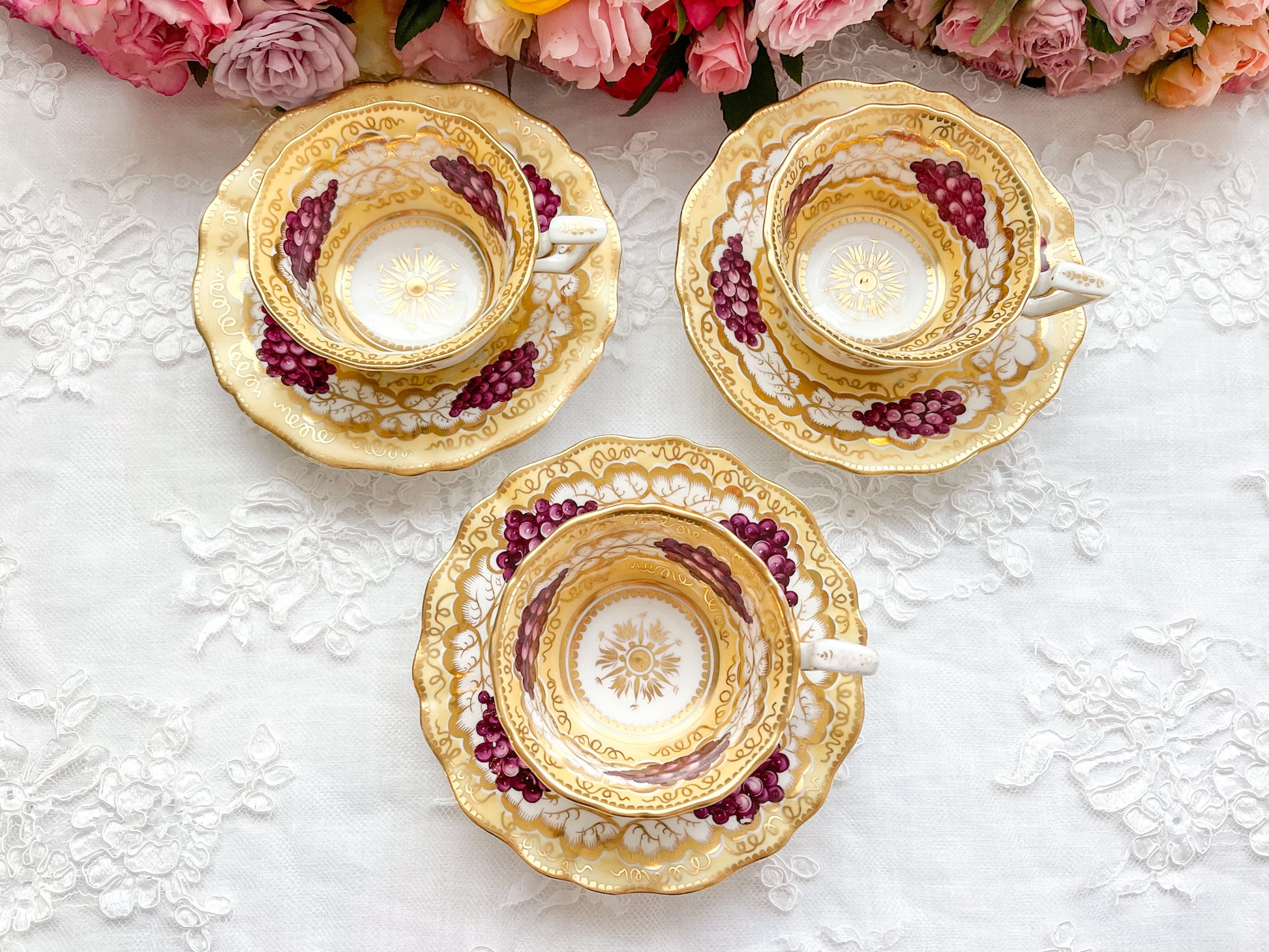 コールポート コールポート 英国アンティーク 葡萄柄カップ&ソーサー ロンドンシェイプ