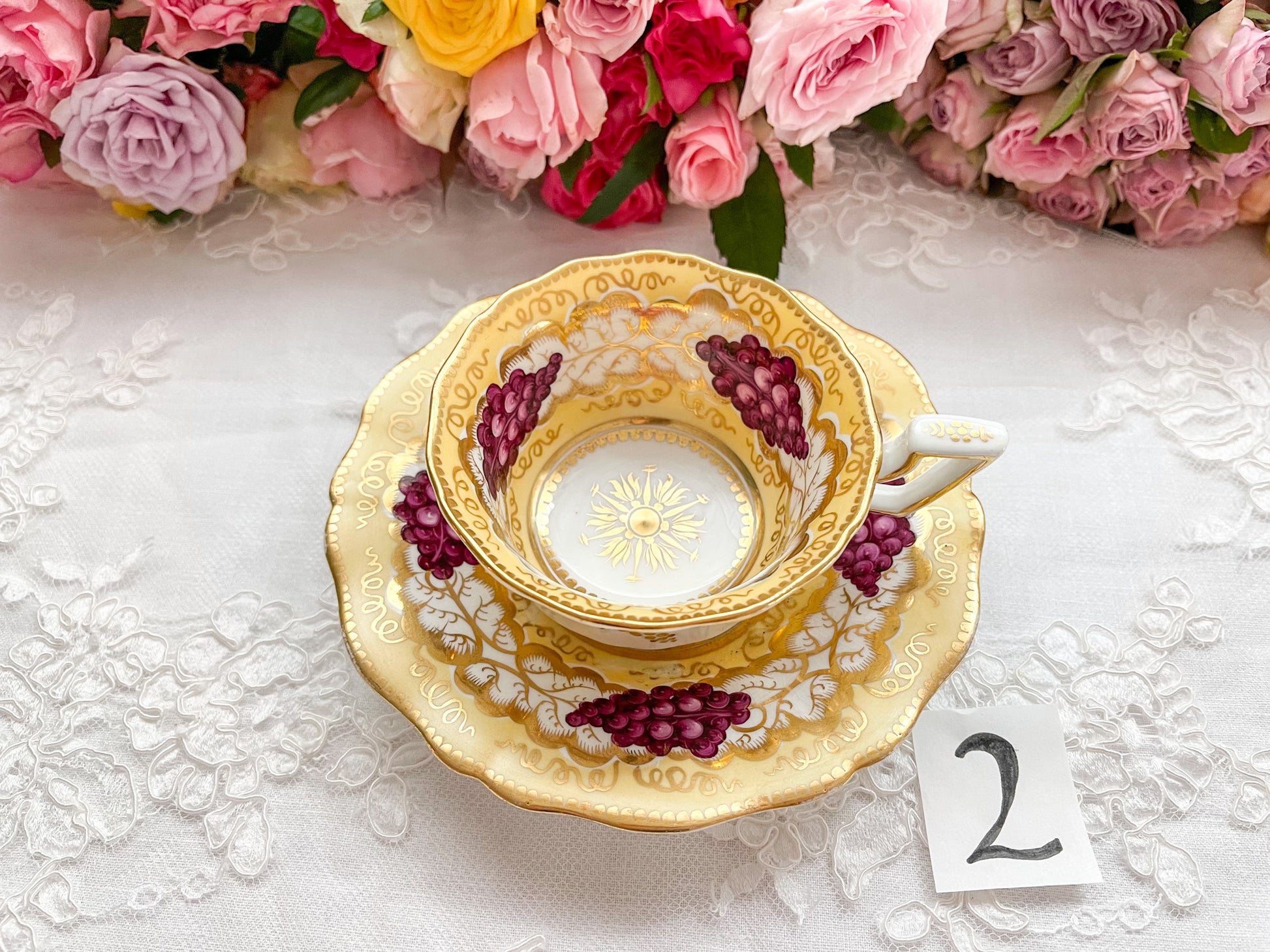 コールポート コールポート 英国アンティーク 葡萄柄カップ&ソーサー ロンドンシェイプ
