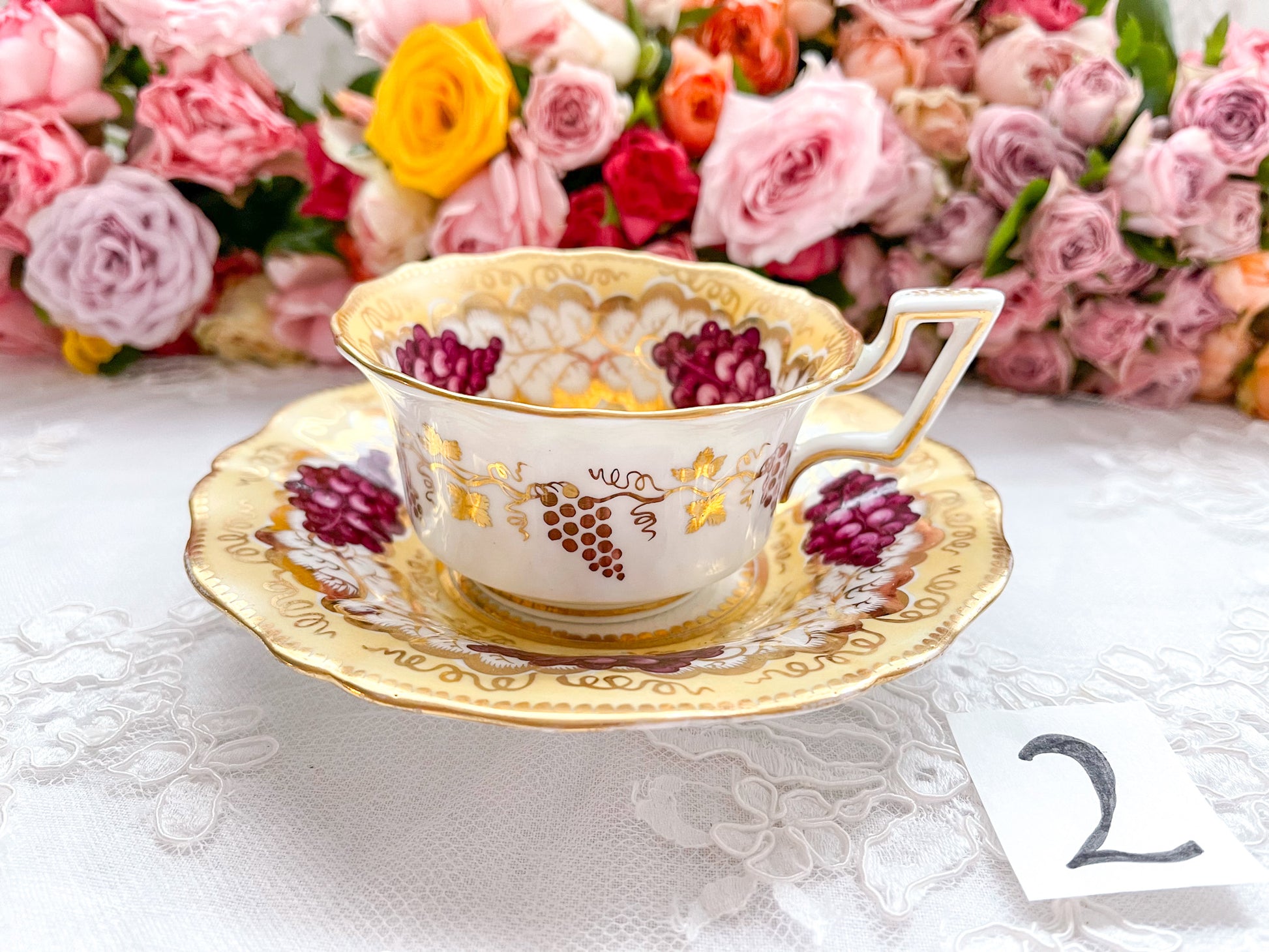 コールポート コールポート 英国アンティーク 葡萄柄カップ&ソーサー ロンドンシェイプ