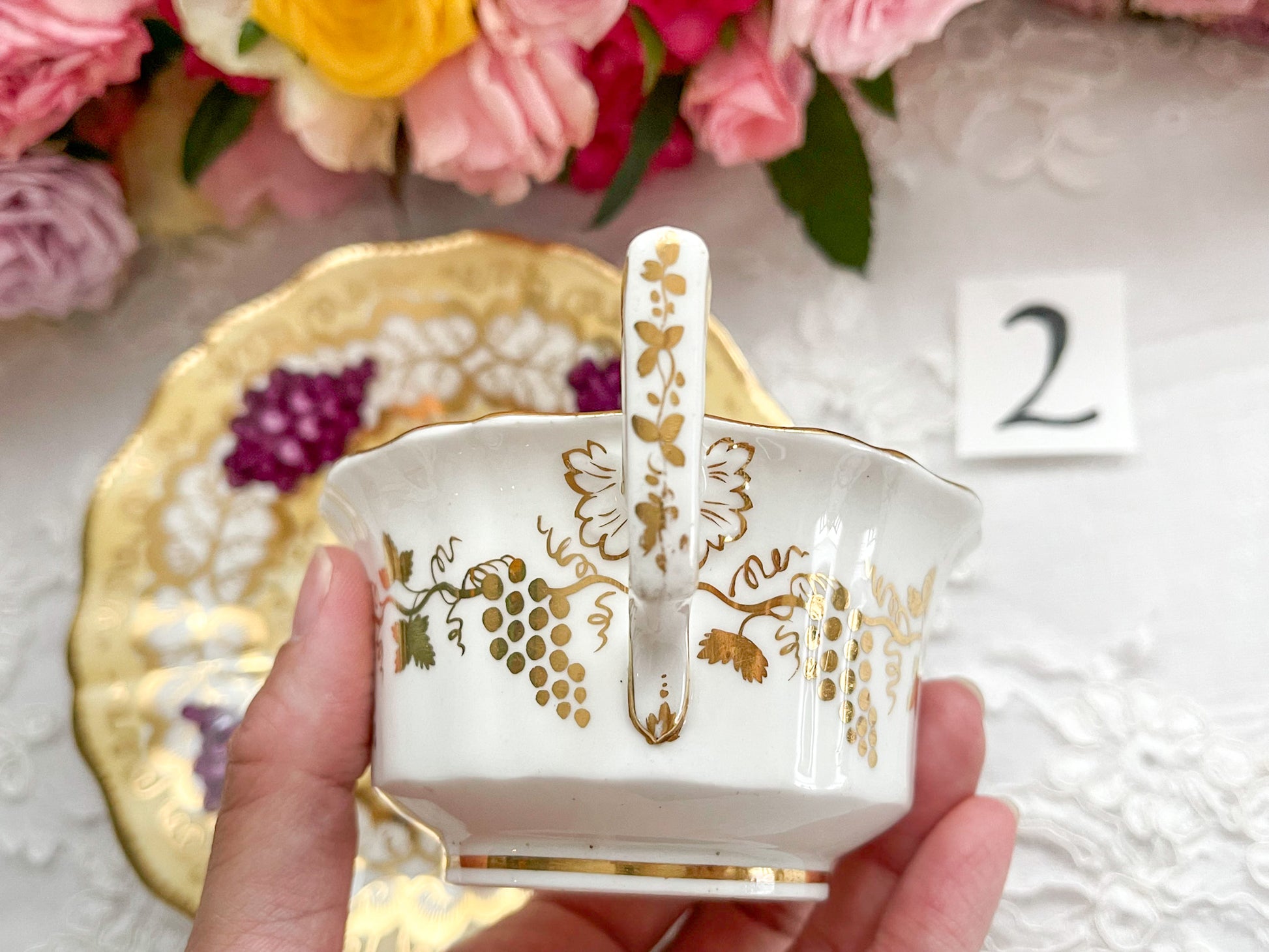 コールポート コールポート 英国アンティーク 葡萄柄カップ&ソーサー ロンドンシェイプ