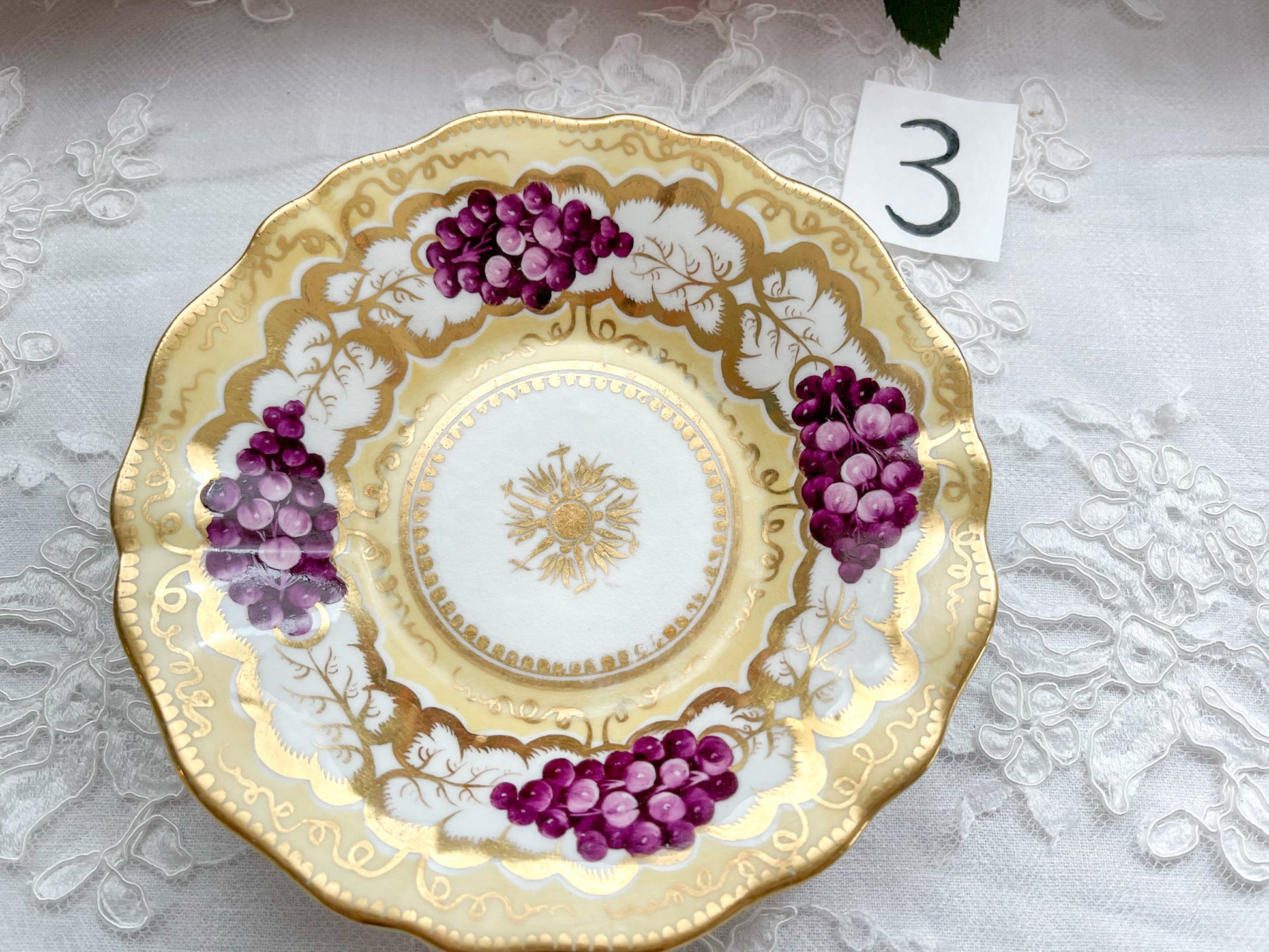 コールポート コールポート 英国アンティーク 葡萄柄カップ&ソーサー ロンドンシェイプ