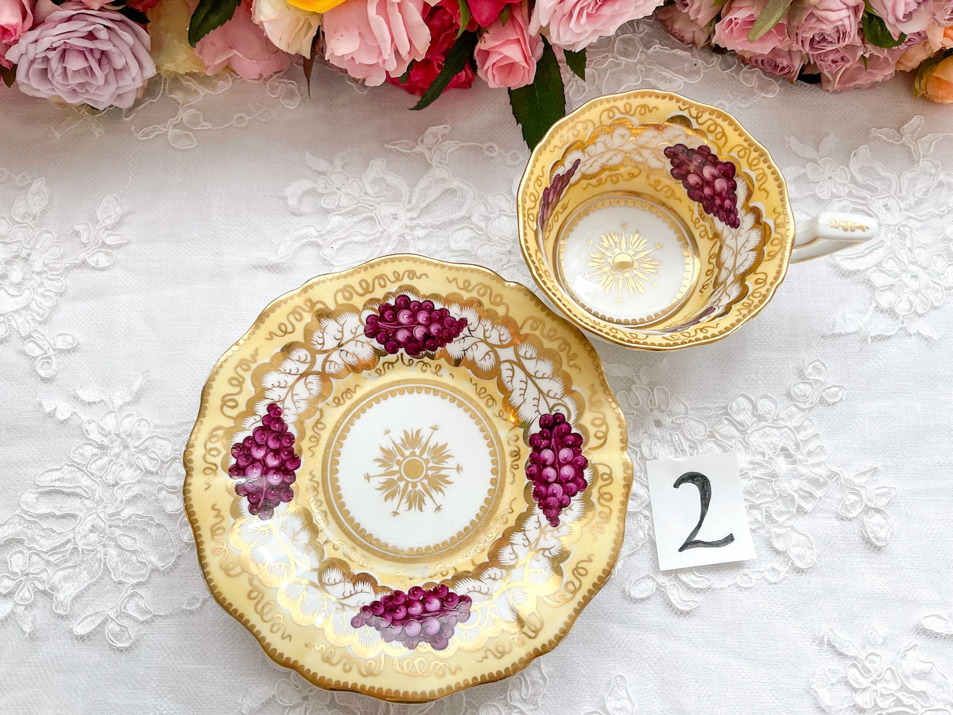 コールポート コールポート 英国アンティーク 葡萄柄カップ&ソーサー ロンドンシェイプ