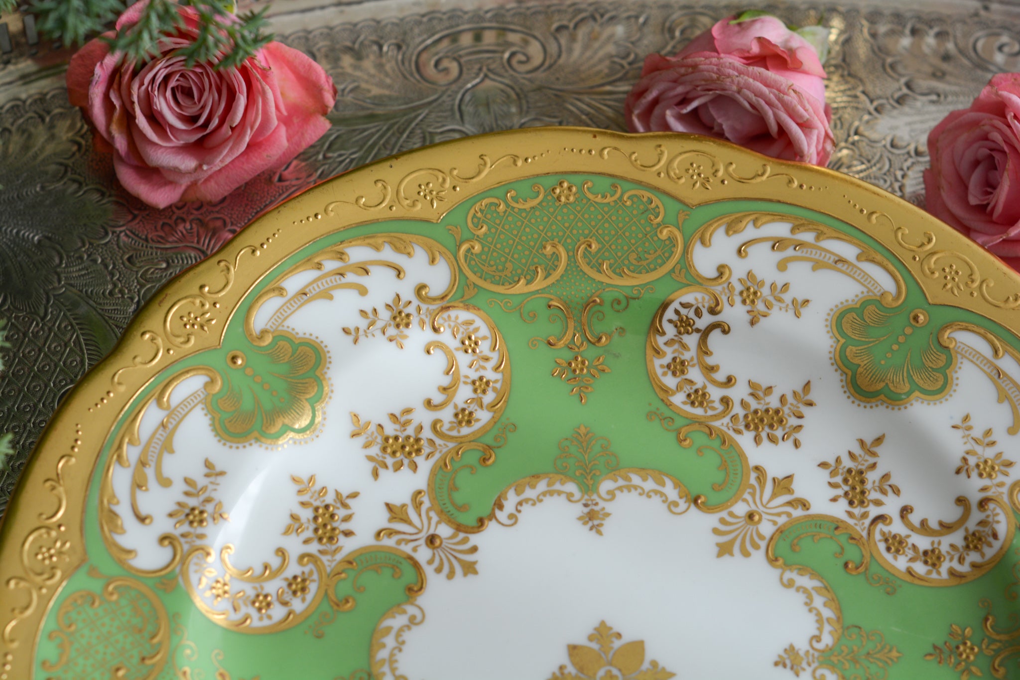 コウルドンfor Tiffany 豪華なプレート – Rose Antiques