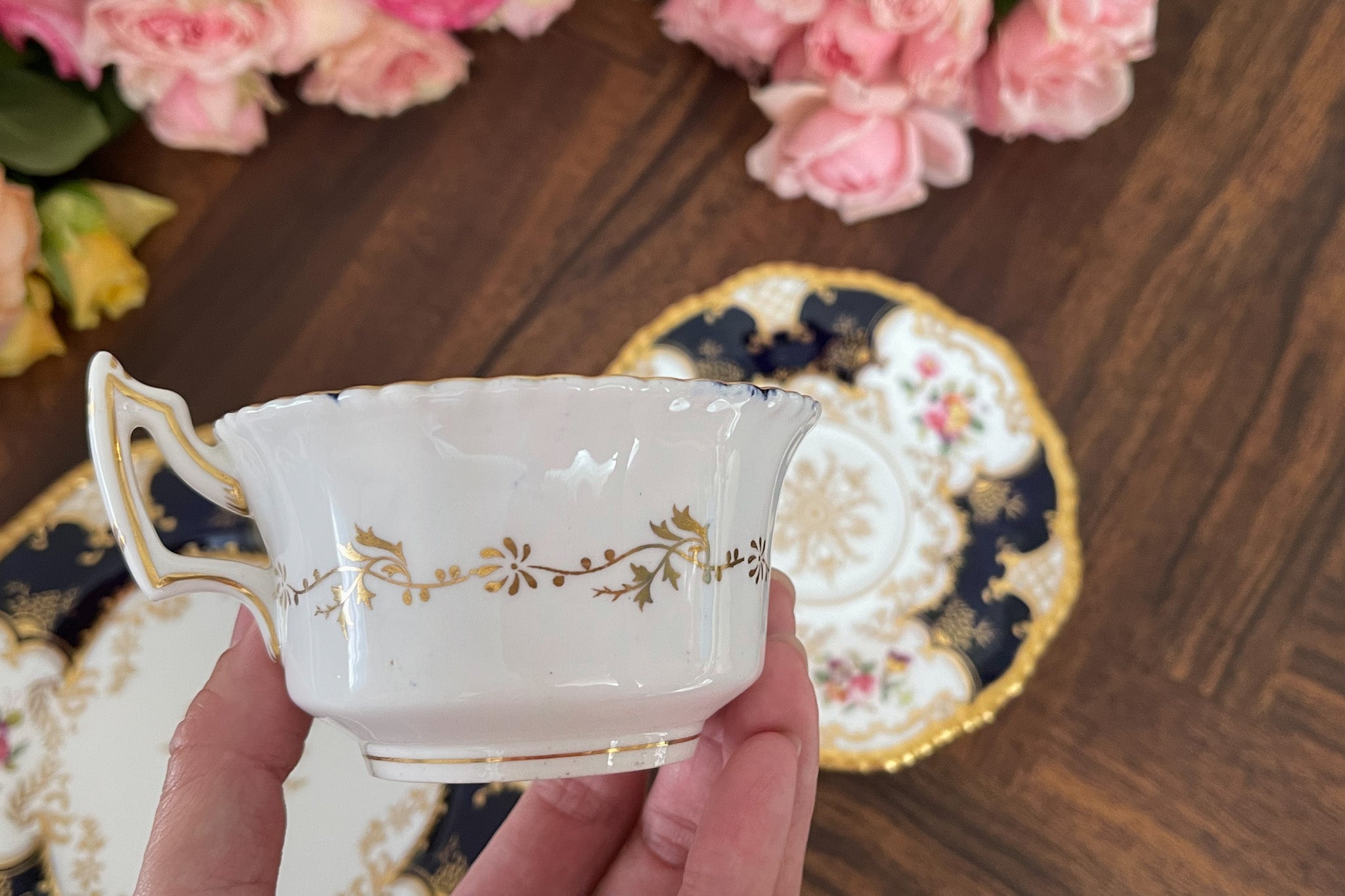 コールポート バットウィング コバルトブルーのティートリオ – Rose Antiques